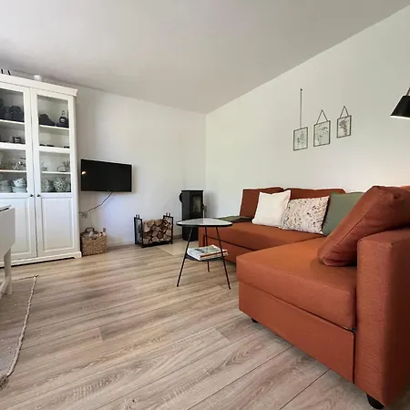 Ferienhaus Louise In *